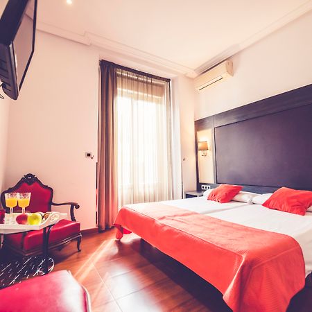 Hostal Sol Los Angeles Madrid Kültér fotó