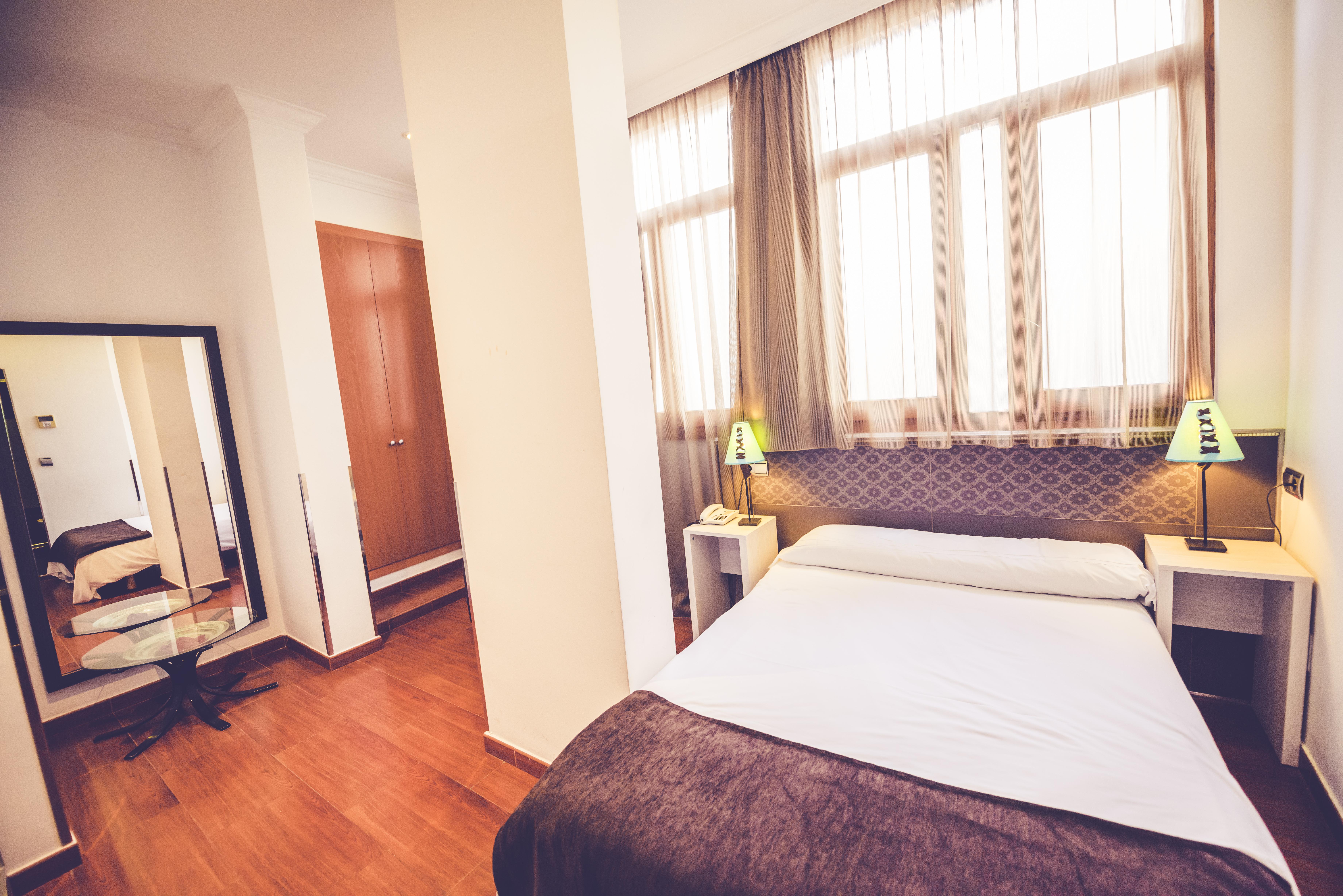 Hostal Sol Los Angeles Madrid Kültér fotó
