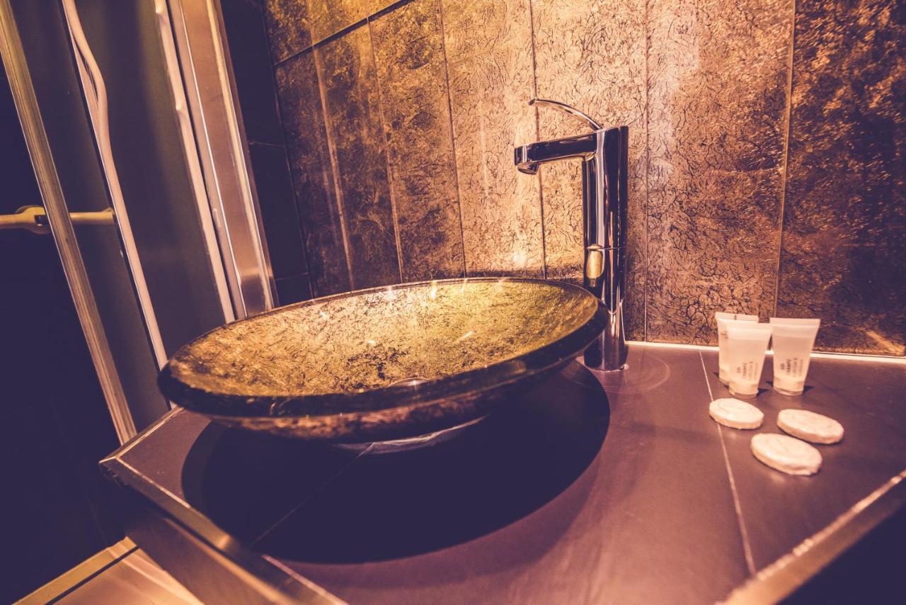 Hostal Sol Los Angeles Madrid Kültér fotó