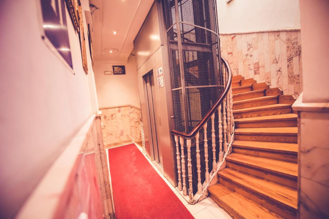 Hostal Sol Los Angeles Madrid Kültér fotó