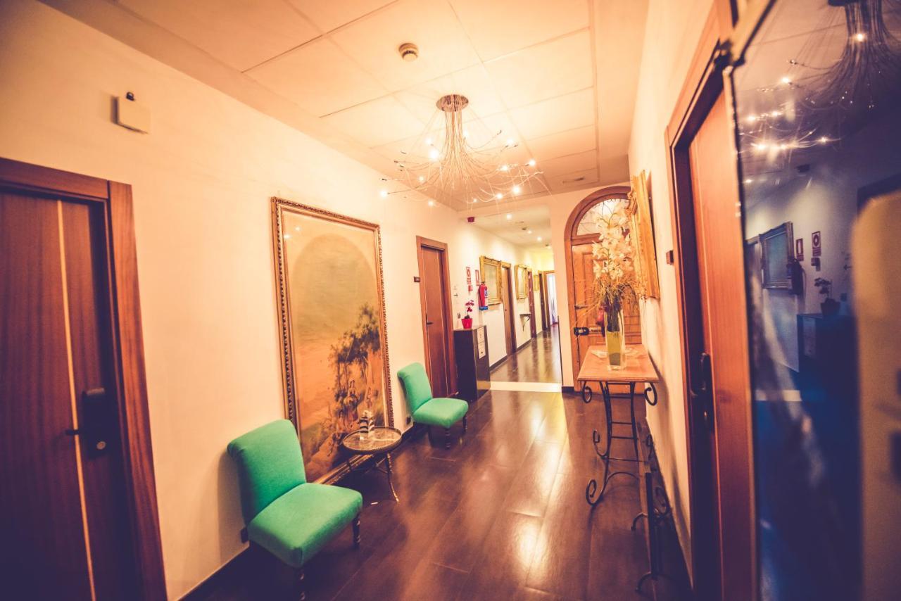 Hostal Sol Los Angeles Madrid Kültér fotó